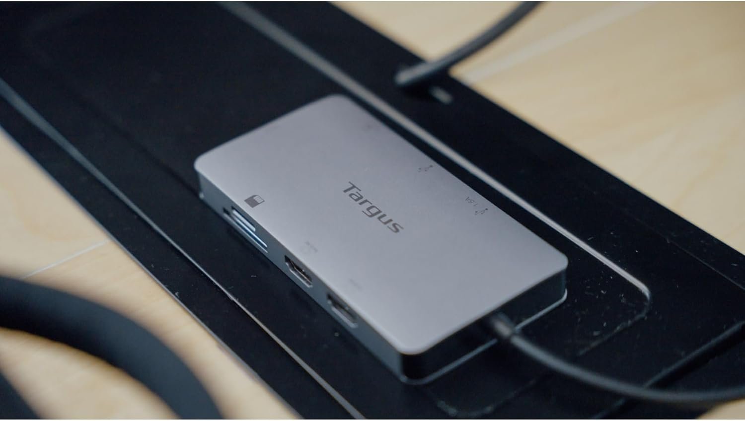 Targus USB-C Dual HDMI Travel Dock, Silver, DSU200TT - Image 4