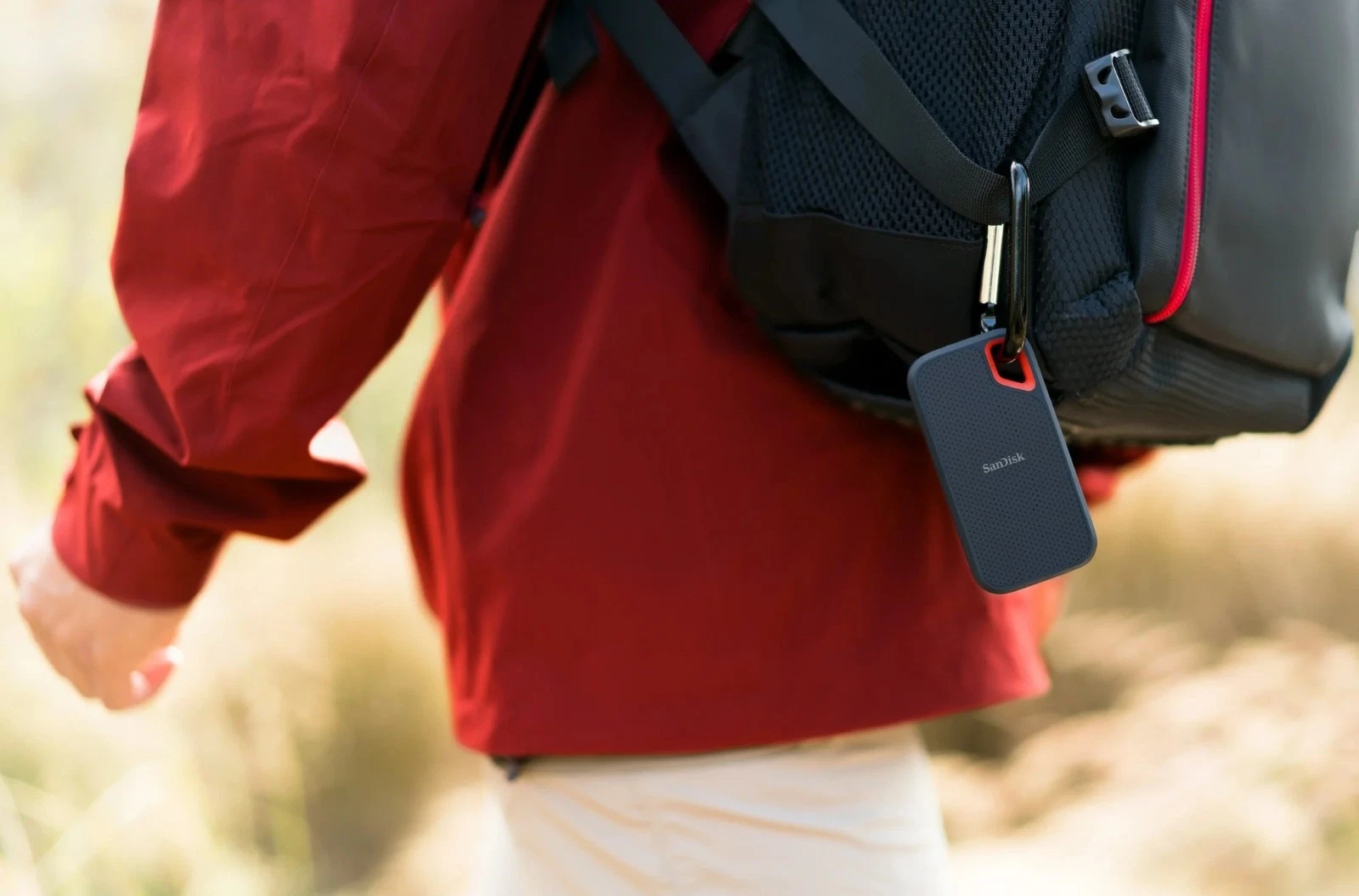 SanDisk Extreme Portable SSD 1TB - Up to 1050MB/s, Rugged & Waterproof - Image 4