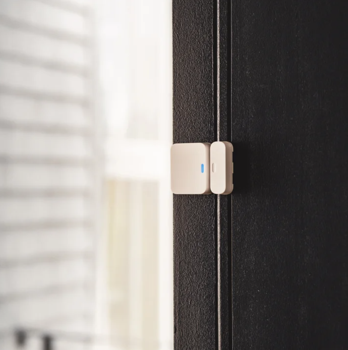 SimpliSafe 10-Piece Home Security Kit with Outdoor Camera – Wireless DIY System - Image 4